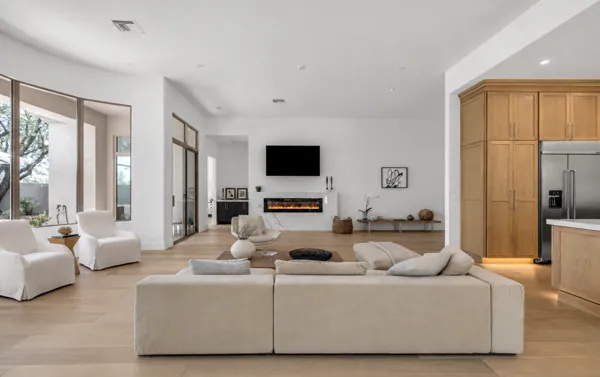Explore this stunning living space in Scottsdale, AZ, showcasing premium real estate photography and modern design elements.